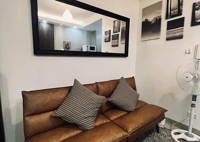 The Baylight Escape At Shore 2 Apartment Manila